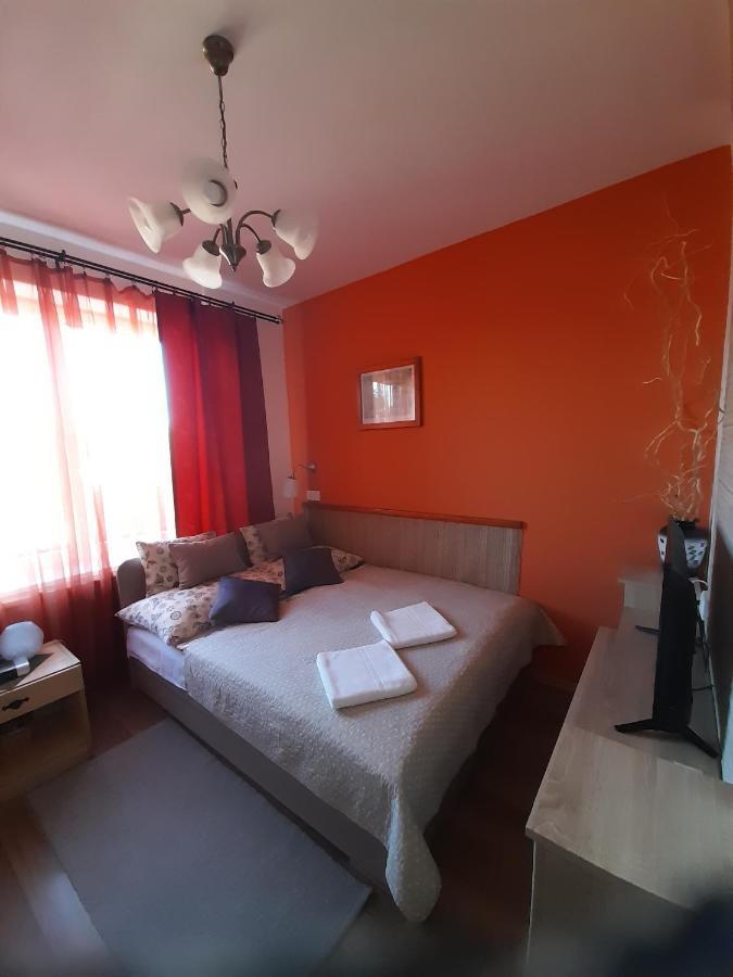 Zoeld Sziget Vendeghaz Hotel Eger Exterior photo